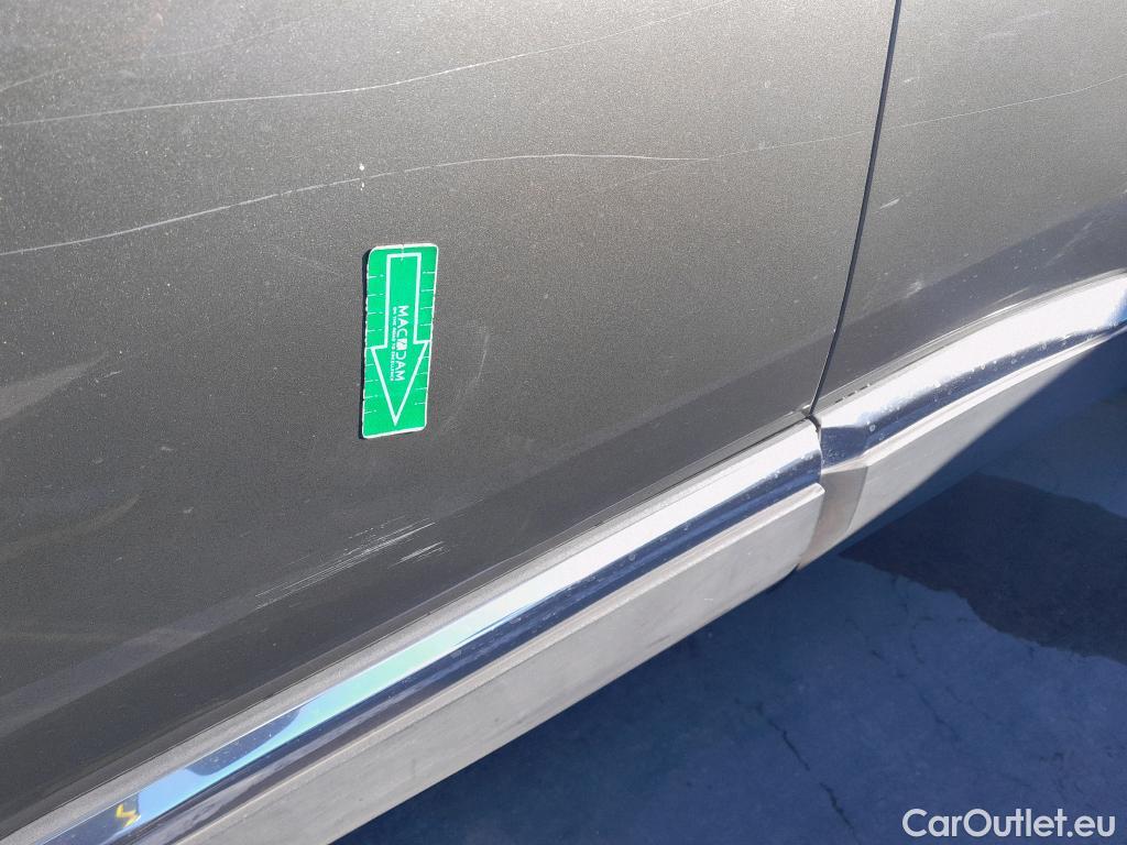  Peugeot  3008 PEUGEOT  Hybrid / 2016 / 5P / todoterreno 225 e-EAT8 Allure #5