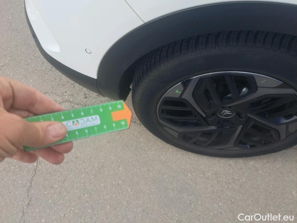  Citroen  C4 CITROEN  / 2020 / 5P / berlina con portón BlueHdi 130 S&S EAT8 Shine #6