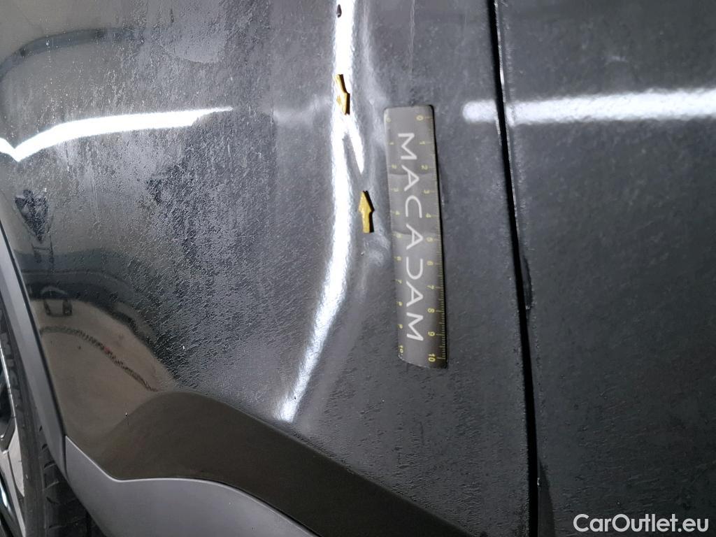  Citroen  C4 CITROEN  X / 2022 / 4P / Berline PureTech 130 S&S EAT8 Shine #44