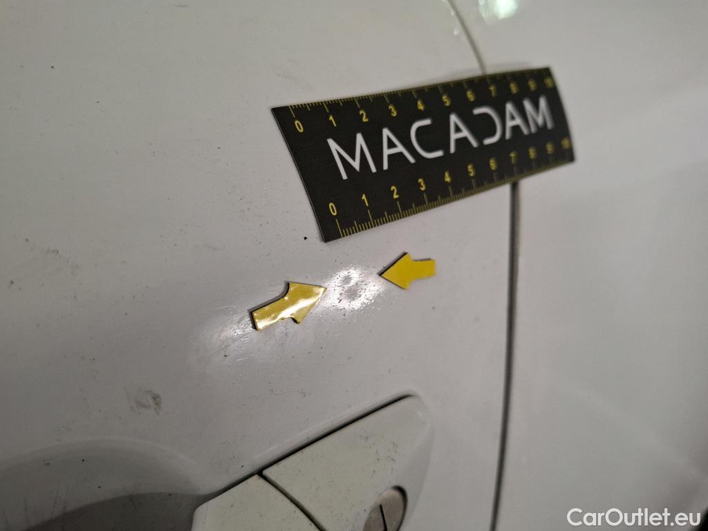  Peugeot  2008  Allure Business 1.5 HDi 130CV BVA8 E6d #35