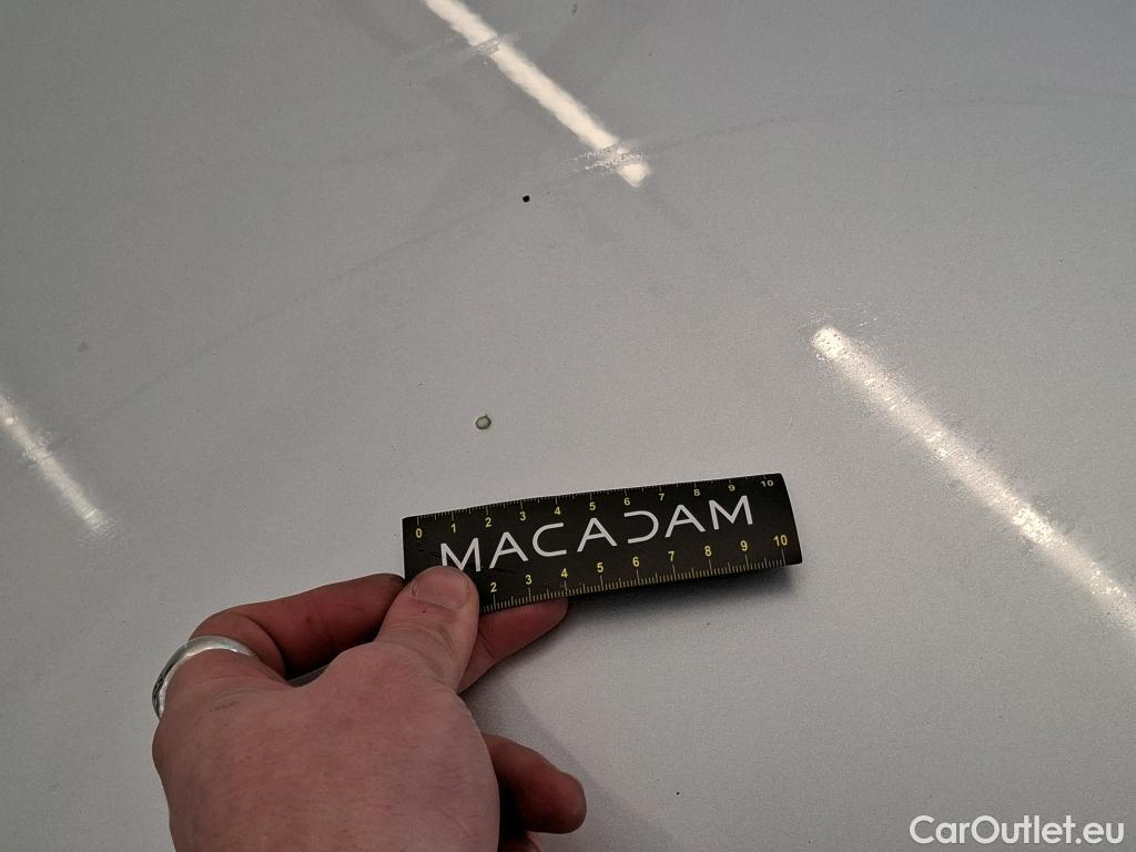  Volkswagen  Golf  VOLKSWAGEN / 2020 / 5P / Berline 2.0 TDI SCR 150 DSG7 Life Busi 1st #43