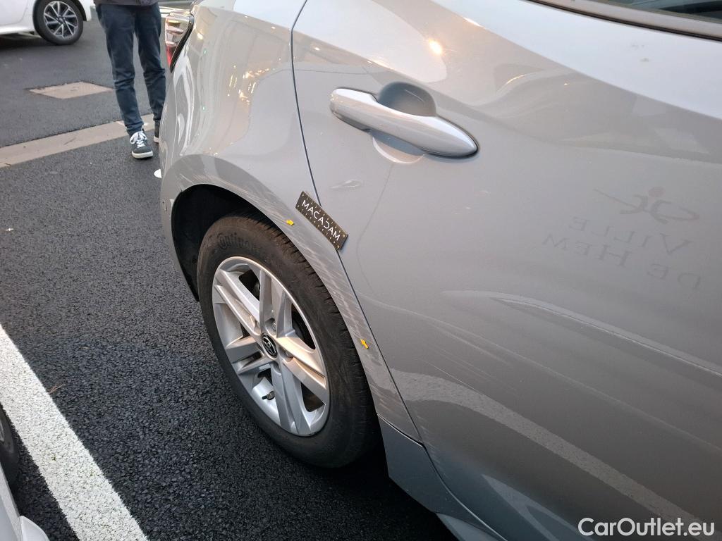  Toyota  Corolla TOYOTA  / 2018 / 5P / Berline Hybride 122h Dynamic Business Stage Acad #1