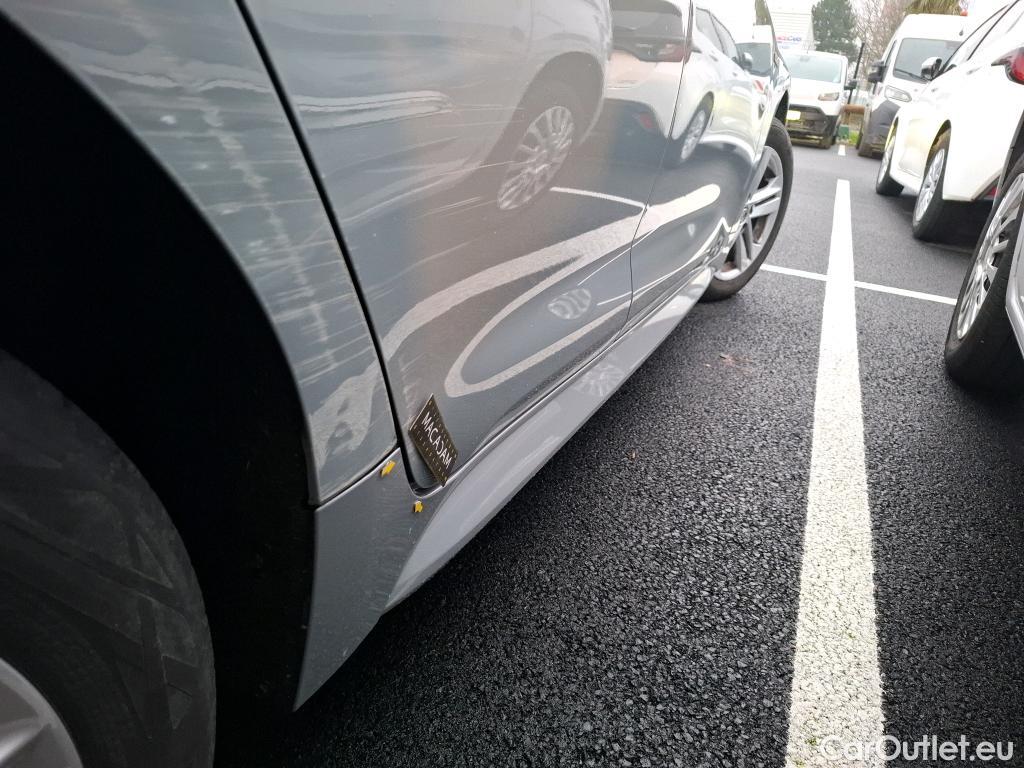  Toyota  Corolla TOYOTA  / 2018 / 5P / Berline Hybride 122h Dynamic Business Stage Acad #15