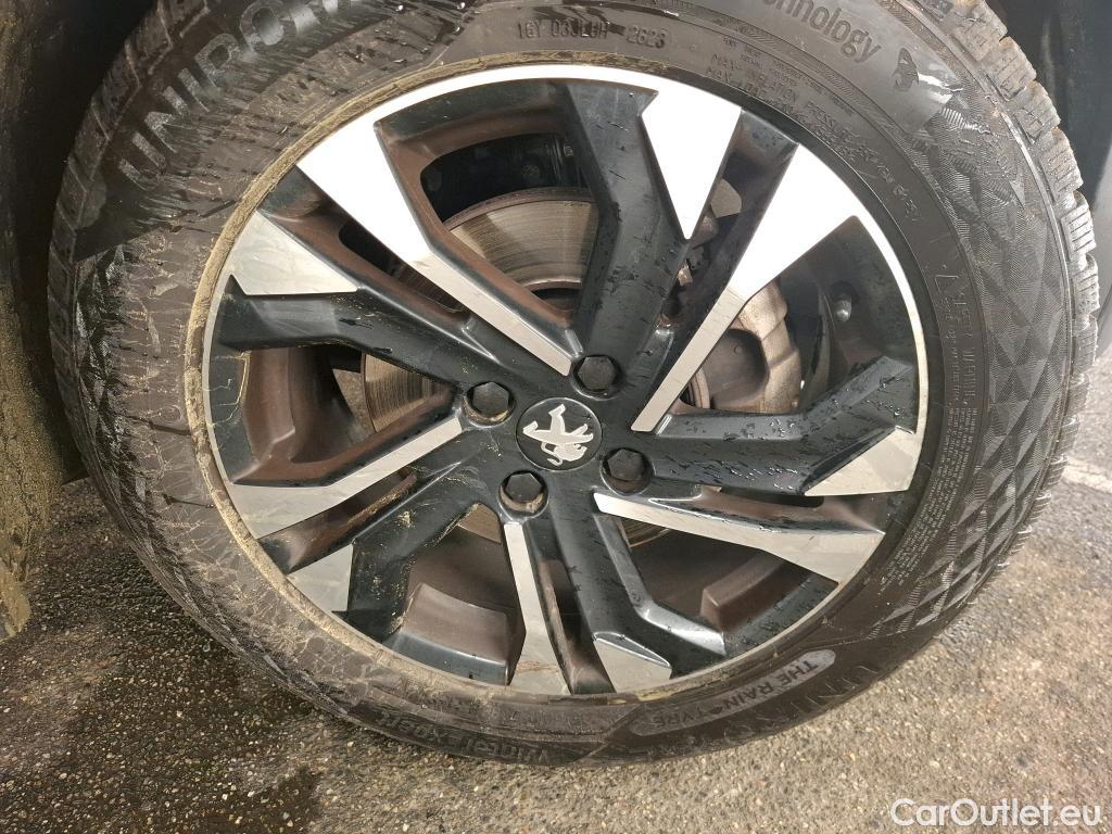  Peugeot  2008  Allure Business 1.5 HDi 130CV BVA8 E6d #32