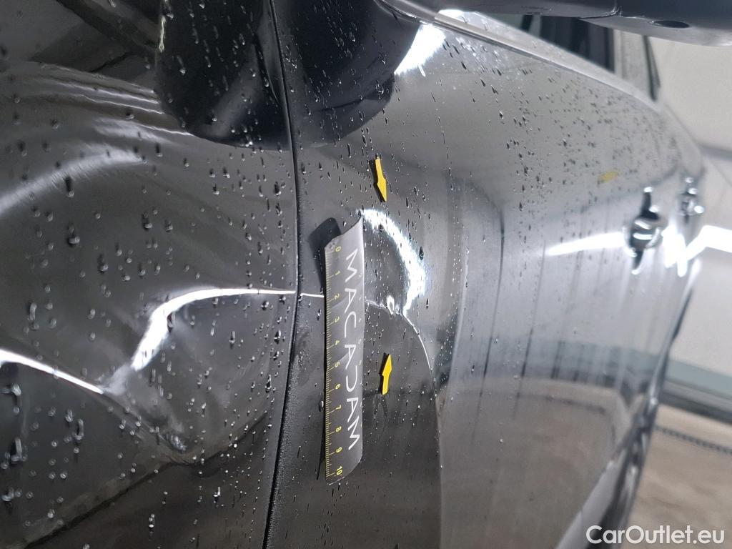  Citroen  C4 CITROEN  X / 2022 / 4P / Berline PureTech 130 S&S EAT8 Shine #13