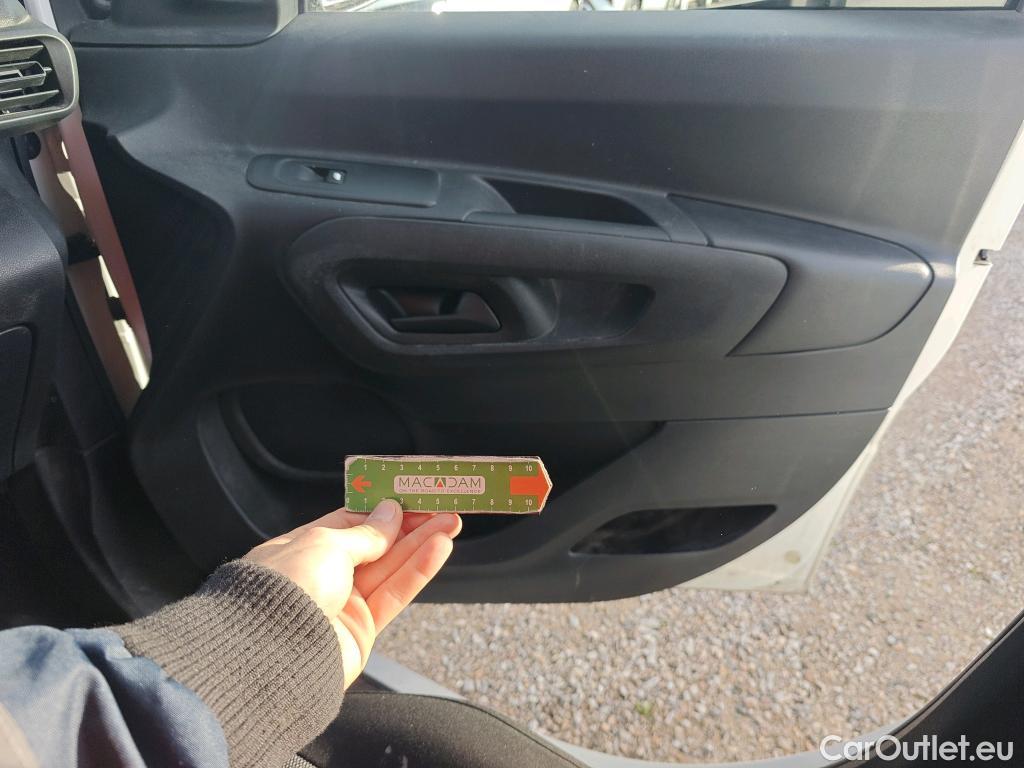  Toyota  Proace TOYOTA  CITY COMBI 1.5D 75kW (100CV) GX L1 #48