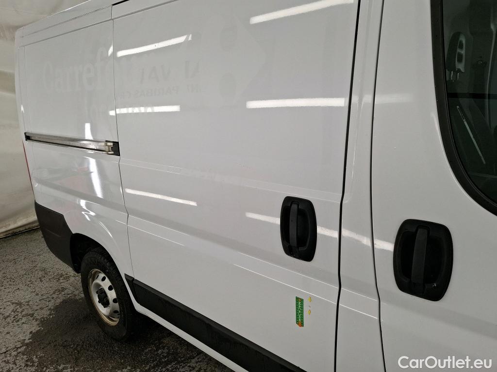  Fiat  Ducato FIAT  2014 4P Fourgon tôlé 2.3 Multijet 120 3.0 C H1 Business #82