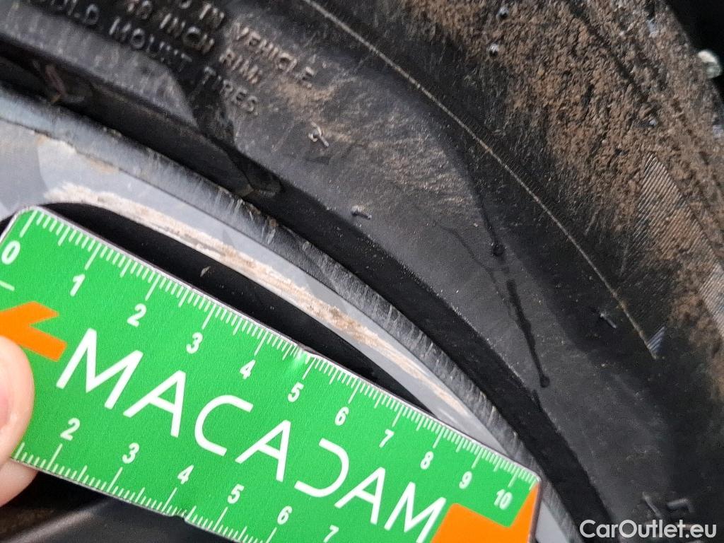  Hyundai  Konna HYUNDAI Kona / 2020 / 5P / SUV 1.6 HYBRID 141 EXECUTIVE HEV #25