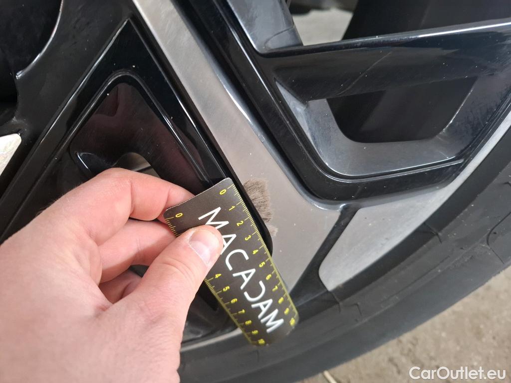  Citroen  C4 CITROEN  X / 2022 / 4P / Berline PureTech 130 S&S EAT8 Shine #24