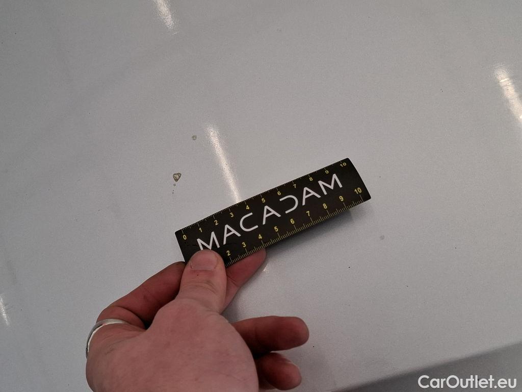  Volkswagen  Golf  VOLKSWAGEN / 2020 / 5P / Berline 2.0 TDI SCR 150 DSG7 Life Busi 1st #42