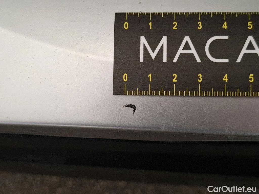  Peugeot  2008  Allure Business 1.5 HDi 130CV BVA8 E6d #46