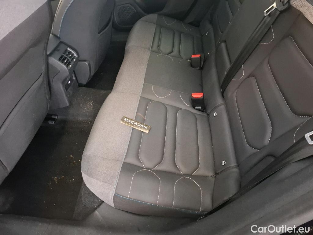  Citroen  C4 CITROEN  X / 2022 / 4P / Berline PureTech 130 S&S EAT8 Shine #46