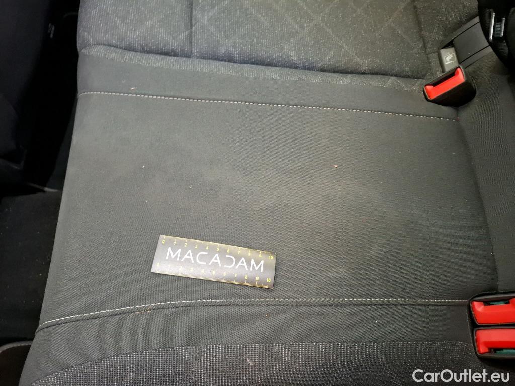  Volkswagen  Golf  VOLKSWAGEN / 2020 / 5P / Berline 2.0 TDI SCR 150 DSG7 Life Busi 1st #35