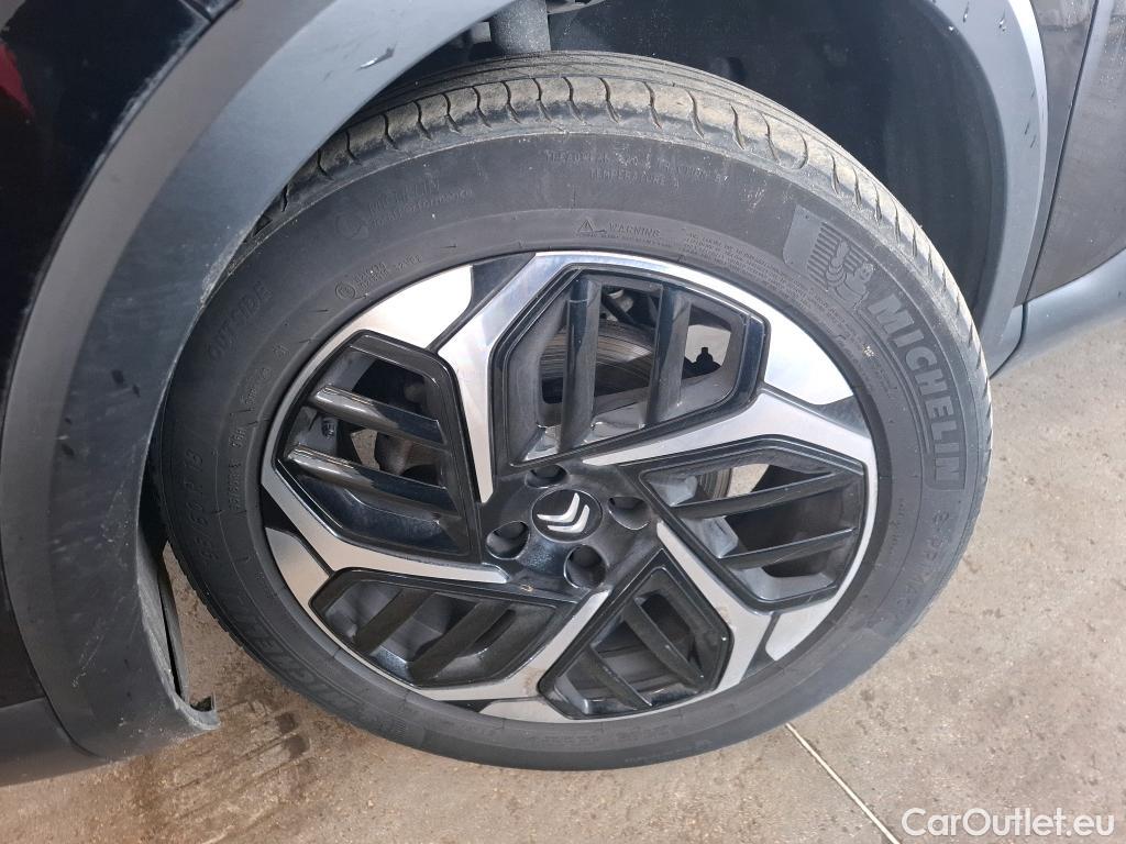  Citroen  C4 CITROEN  X / 2022 / 4P / Berline PureTech 130 S&S EAT8 Shine #22