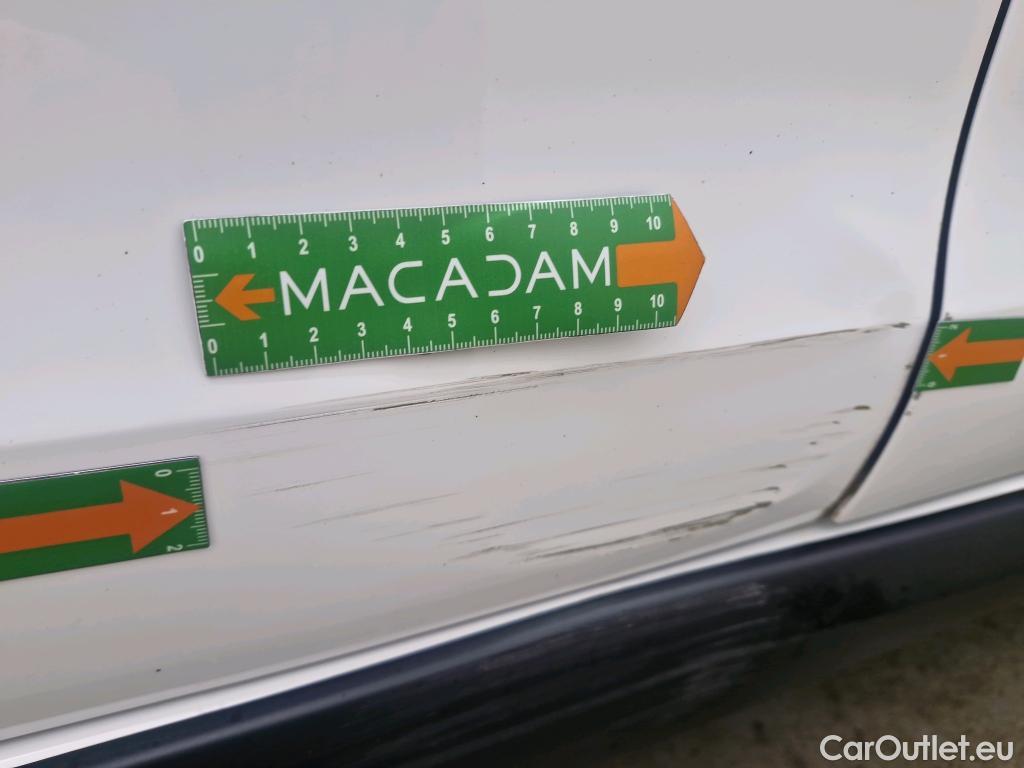  Citroen  C3  Société Feel 1.5 BlueHDI 100CV BVM6 E6d #3