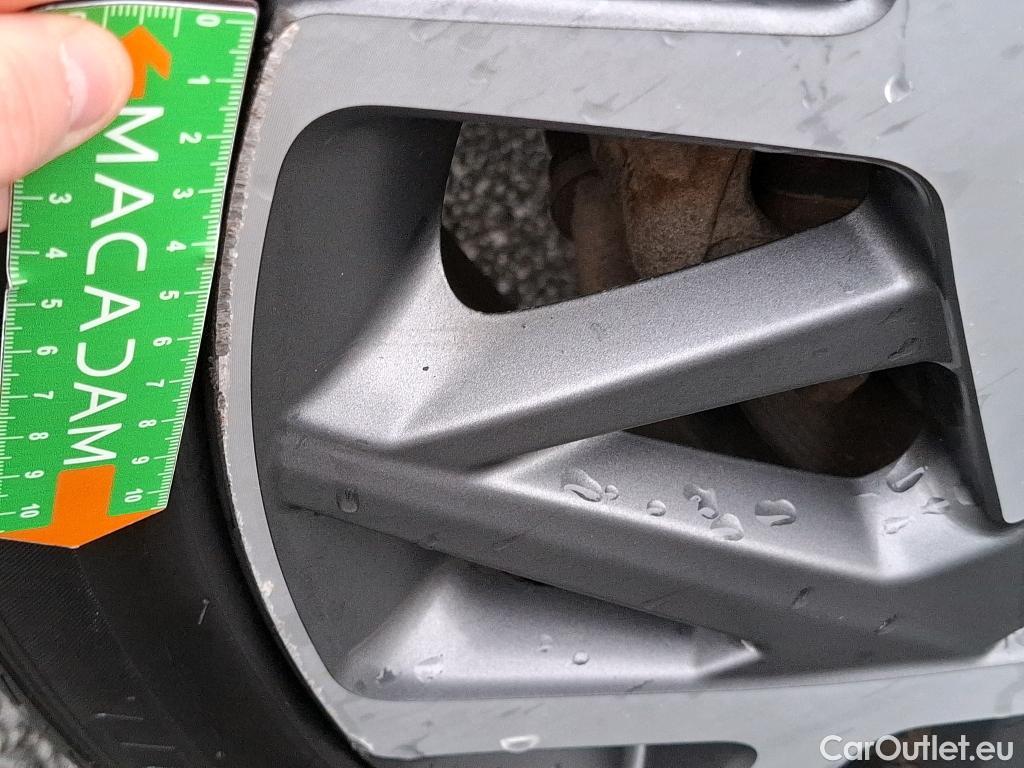  Hyundai  Konna HYUNDAI Kona / 2020 / 5P / SUV 1.6 HYBRID 141 EXECUTIVE HEV #11