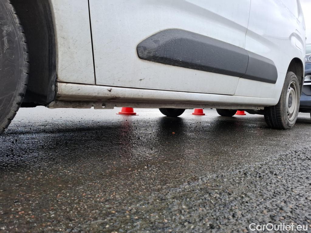  Citroen  Berlingo  Fourgon Club M 650 1.2 PureTech 110CV BVM6 E6d #42