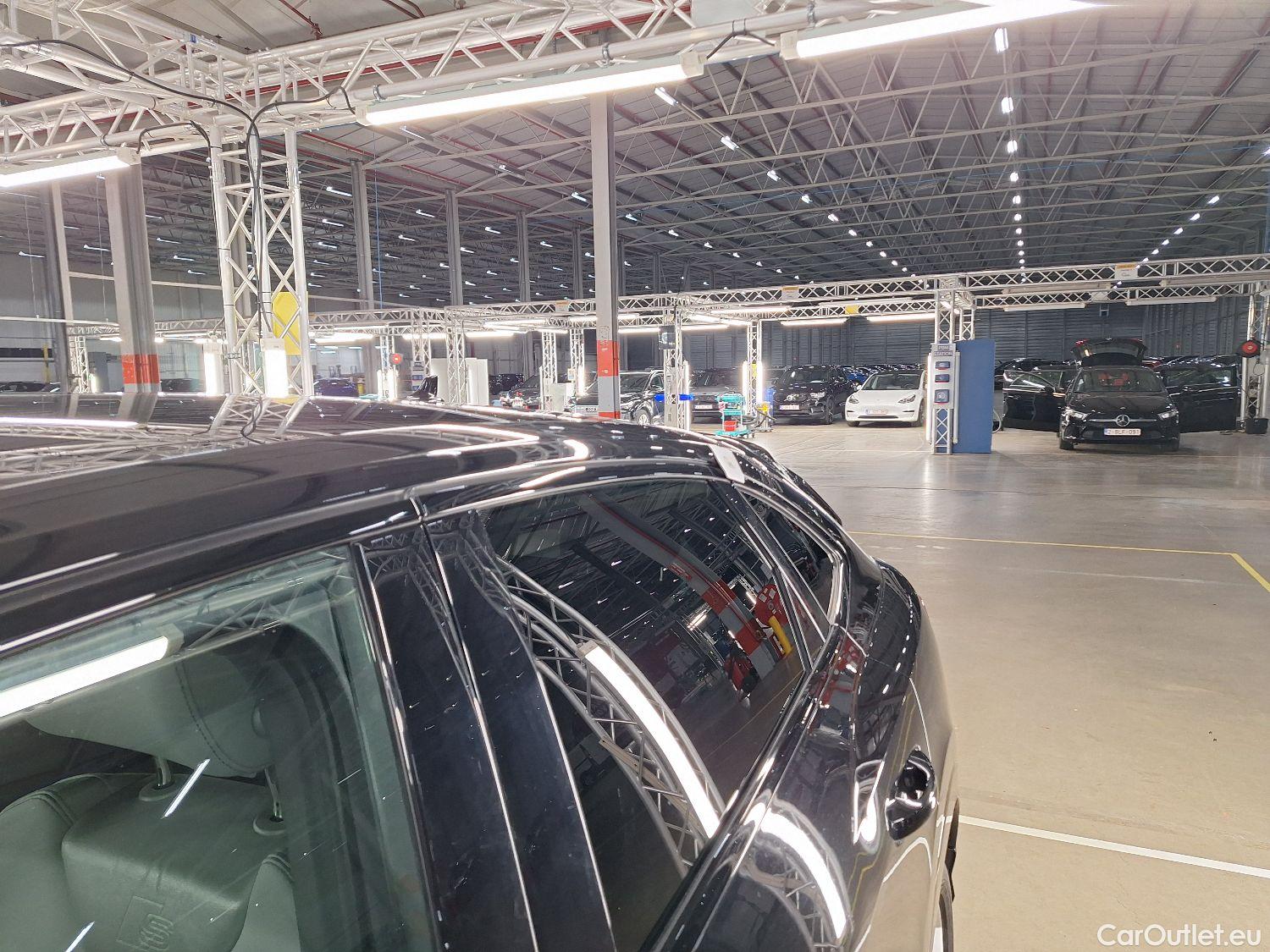  Audi  Q3 Audi,  SB '19 PHEV, Audi  Sportback 45 TFSI e S tronic S Line 5d #35