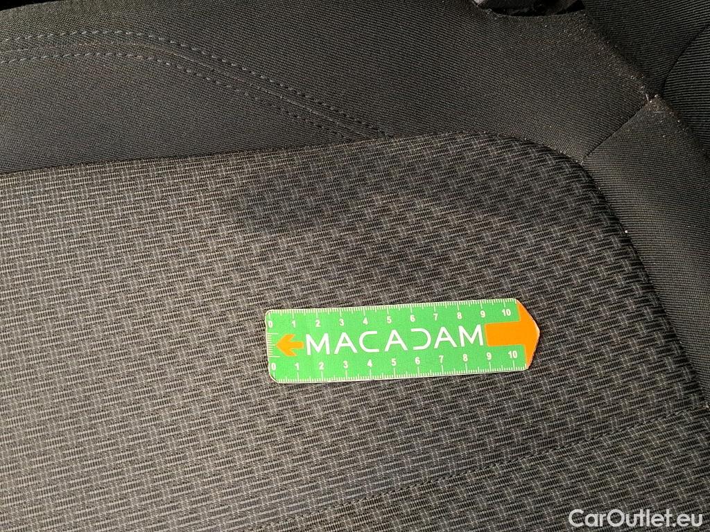  Bmw  Serie 1 BMW Série 1 / 2019 / 5P / Berline 116i DKG7 Business Design #6