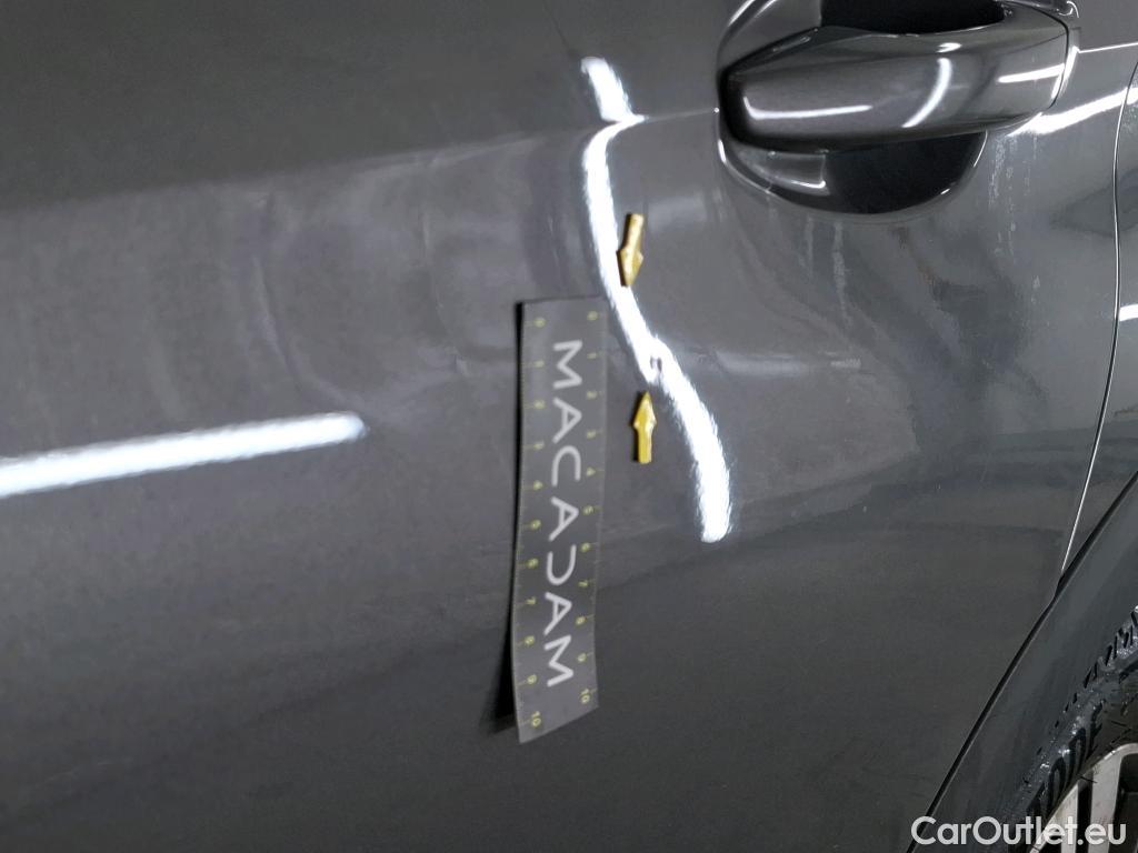  Peugeot  3008 PEUGEOT  / 2020 / 5P / SUV 1.6 HYBRID 225 E-EAT8 Allure #15