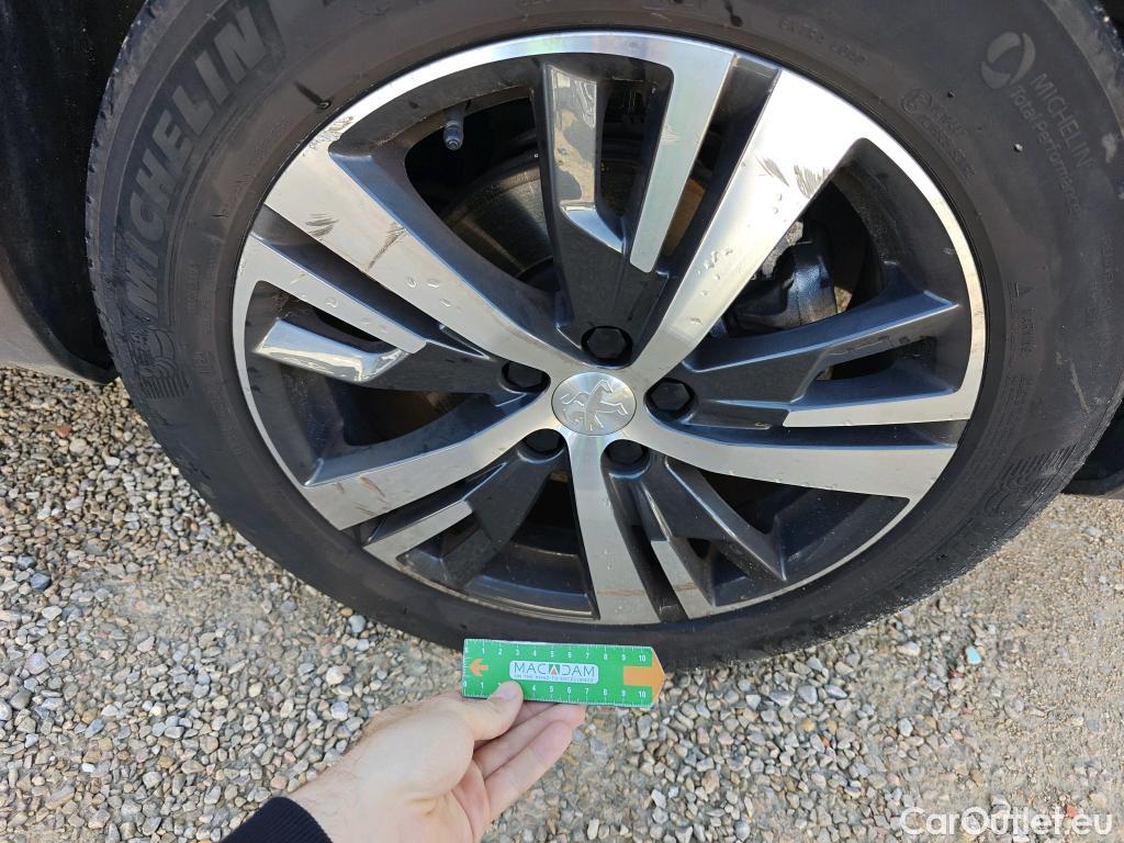  Peugeot  3008 PEUGEOT  / 2020 / 5P / todoterreno 1.5 BlueHDi 96kW (130CV) S&S Allure EAT8 #12