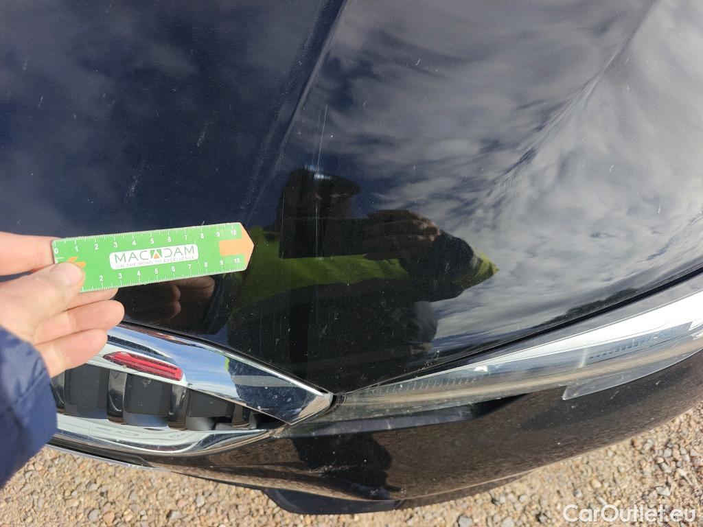  Bmw  Serie 3 BMW  / 2018 / 4P / sedán 318d Auto. #2