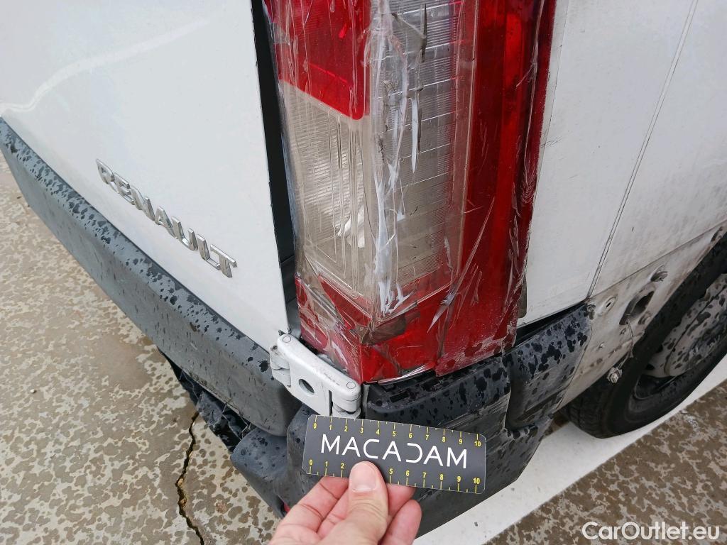  Renault  Master RENAULT TRUCKS UK  VU 4p 3G furgón Red Edition Van FWD 135CV L3H2 #15