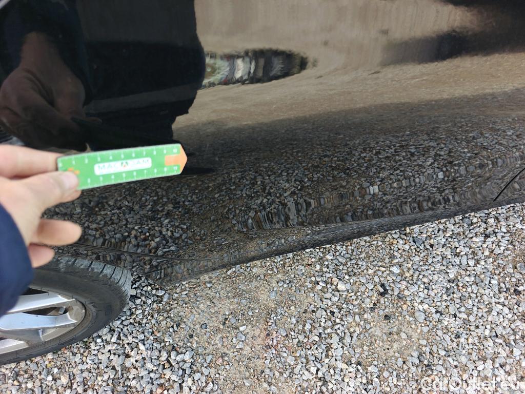  Bmw  Serie 3 BMW  / 2018 / 4P / sedán 318d Auto. #20