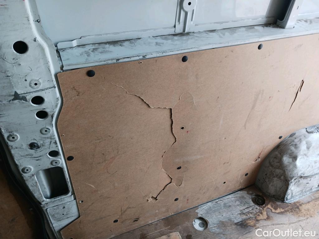  Renault  Master RENAULT TRUCKS UK  VU 4p 3G furgón Red Edition Van FWD 135CV L3H2 #5