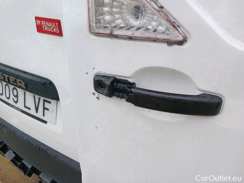  Renault  Master RENAULT TRUCKS UK  VU 4p 3G furgón Red Edition Van FWD 135CV L3H2 #24