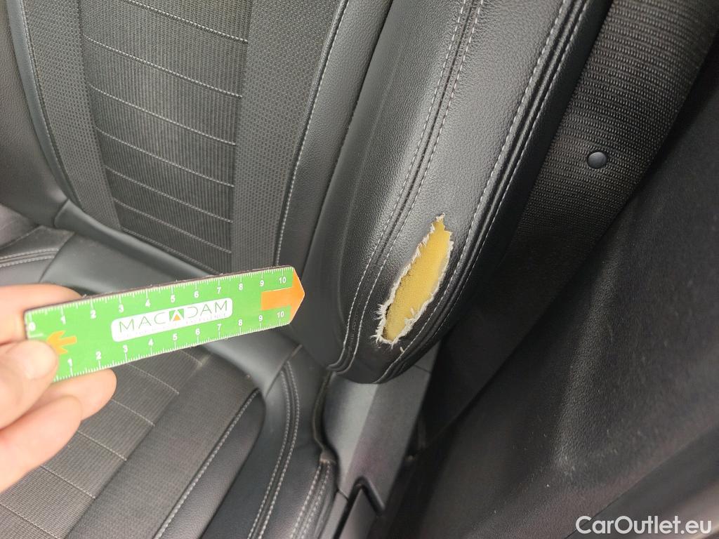  Bmw  Serie 3 BMW  / 2018 / 4P / sedán 318d Auto. #5