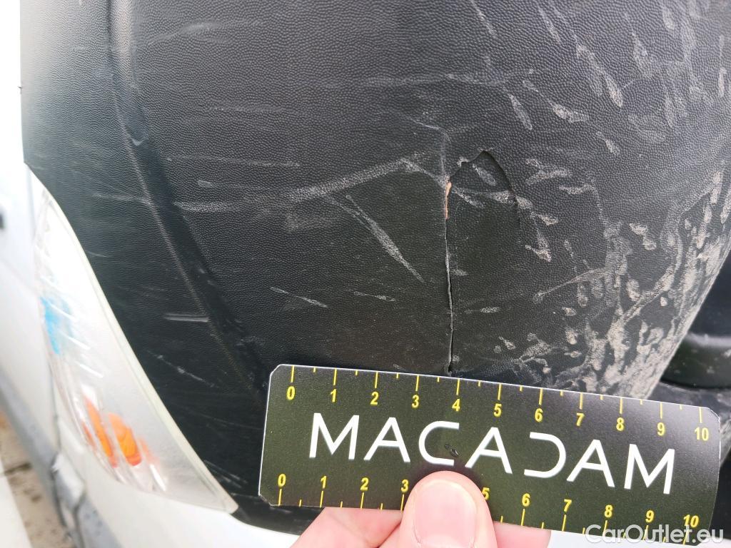  Renault  Master RENAULT TRUCKS UK  VU 4p 3G furgón Red Edition Van FWD 135CV L3H2 #42