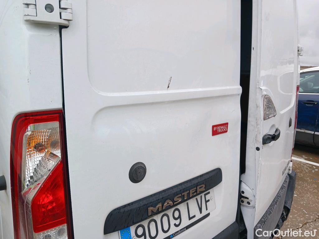  Renault  Master RENAULT TRUCKS UK  VU 4p 3G furgón Red Edition Van FWD 135CV L3H2 #10