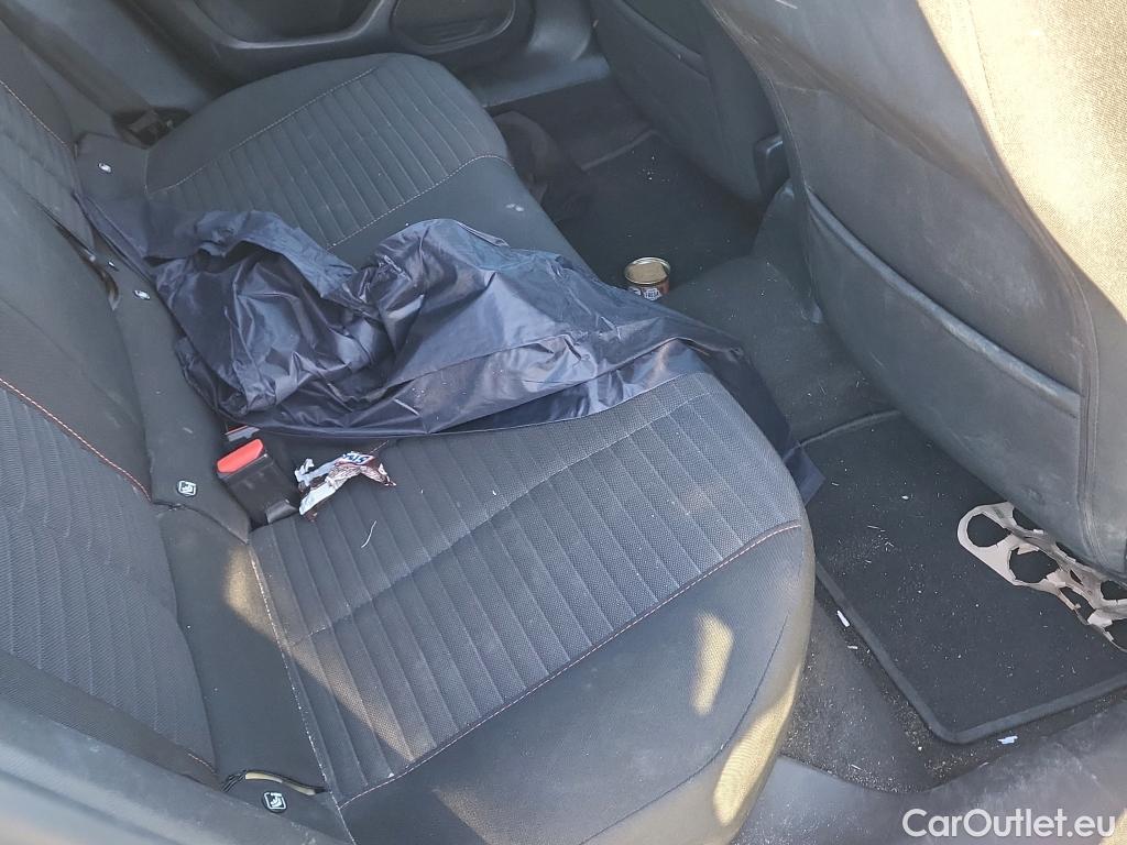  Peugeot  2008 PEUGEOT  / 2019 / 5P / todoterreno Active Pack Puretech 100 S&S BVM6 #14