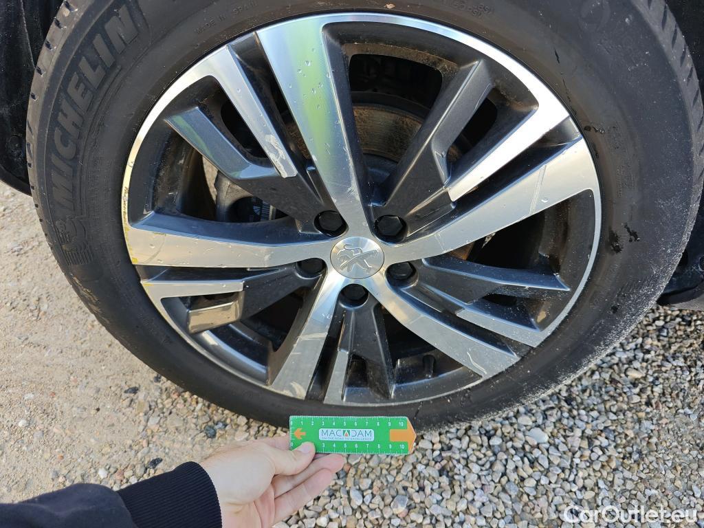  Peugeot  3008 PEUGEOT  / 2020 / 5P / todoterreno 1.5 BlueHDi 96kW (130CV) S&S Allure EAT8 #14