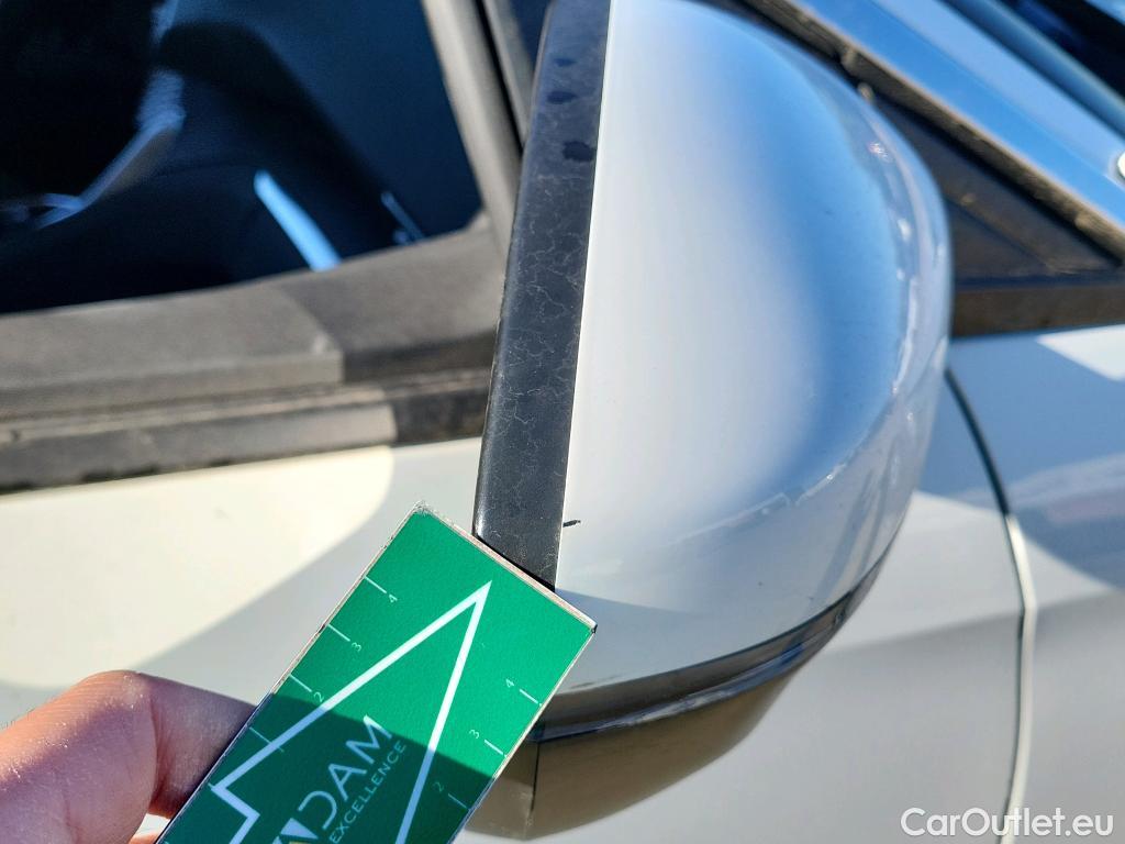  Peugeot  3008 PEUGEOT  / 2016 / 5P / todoterreno 1.5 BlueHDi 96kW (130CV) S&S Active (AC) #32