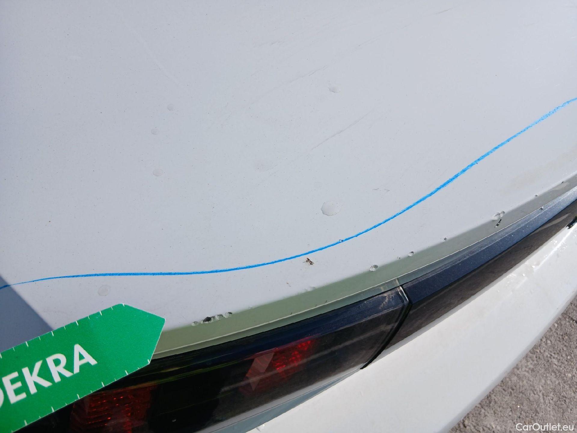  Peugeot  508 PEUGEOT  / 2018 / 5P / berlina con portón 5P Business Line BlueHDi 96kW S&S 6vel #25