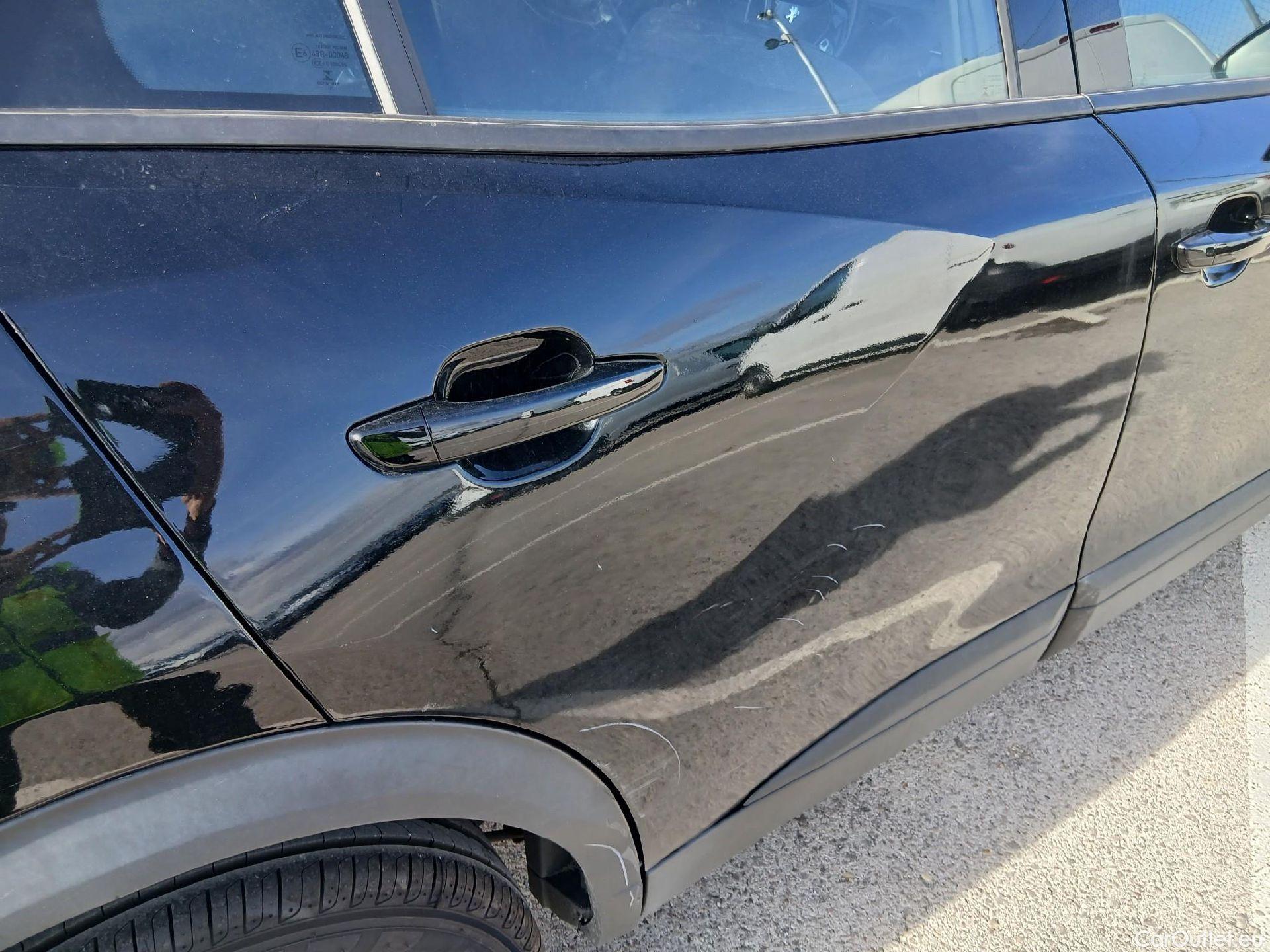  Peugeot  2008 PEUGEOT  / 2019 / 5P / todoterreno Active Puretech 100 S&S BVM6 #33