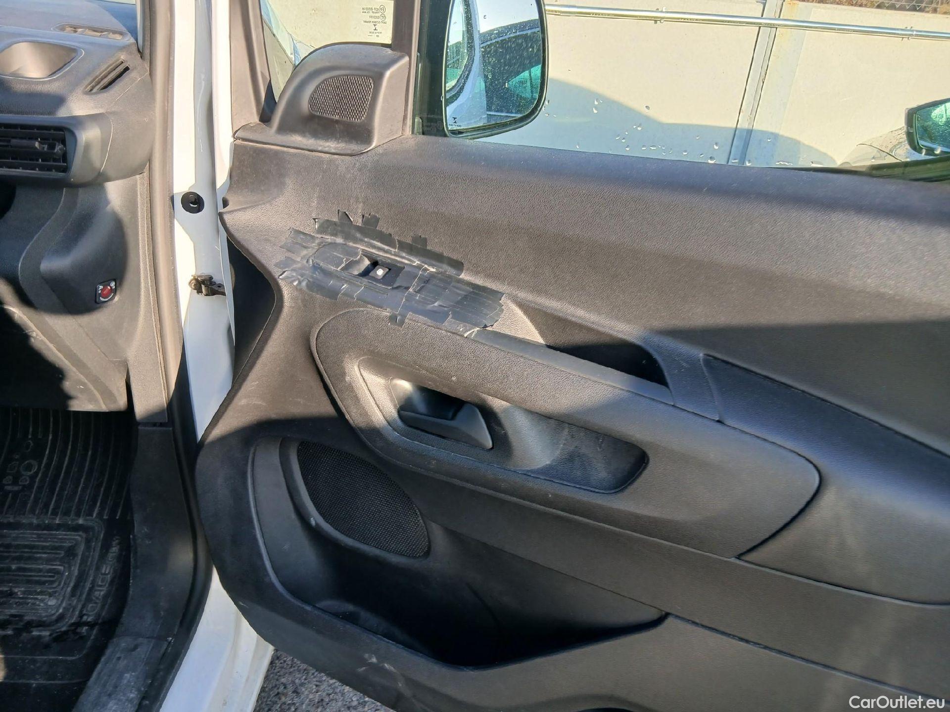  Toyota  Proace TOYOTA  City / 2020 / 4P / combi 1.5D 75kW (100CV) GX L1 (CX) #5