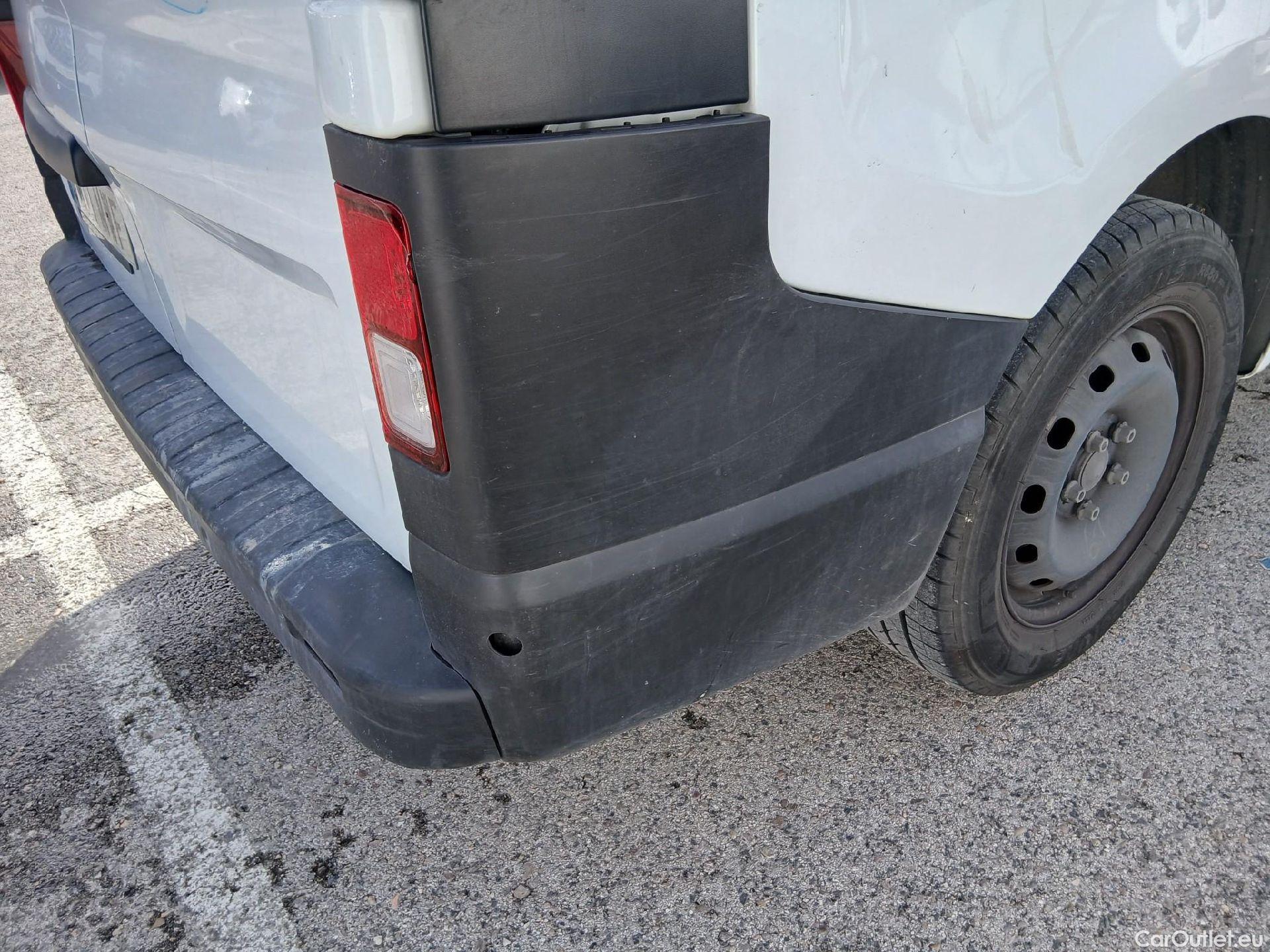  Renault  Trafic RENAULT  / 2021 / 4P / furgón Furgón L1H1 Blue dCi 96 Kw (130 CV) (AC2) #35