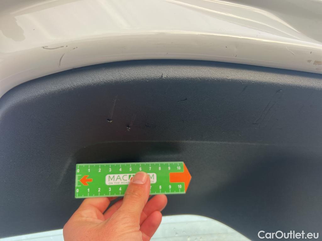  Volkswagen  Up VOLKSWAGEN e-! / 2016 / 5P / berlina con portón 61kW (83CV) #13