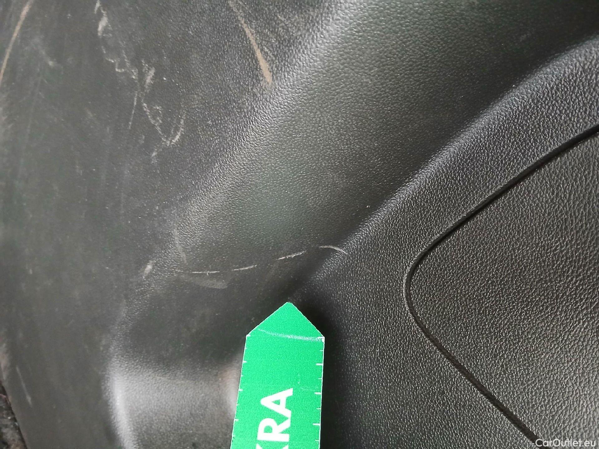  Opel   Grandland X OPEL Grandland / 2021 / 5P / todoterreno 1.5 CDTi Business Edition Auto #35