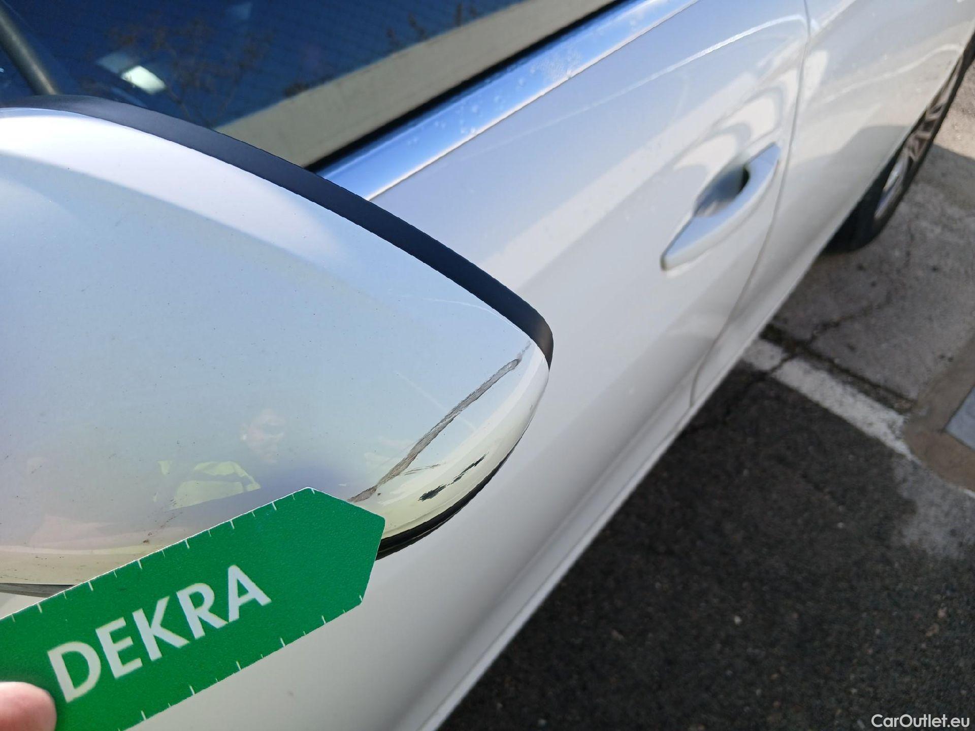  Peugeot  508 PEUGEOT  / 2018 / 5P / berlina con portón 5P Business Line BlueHDi 96kW S&S 6vel #17