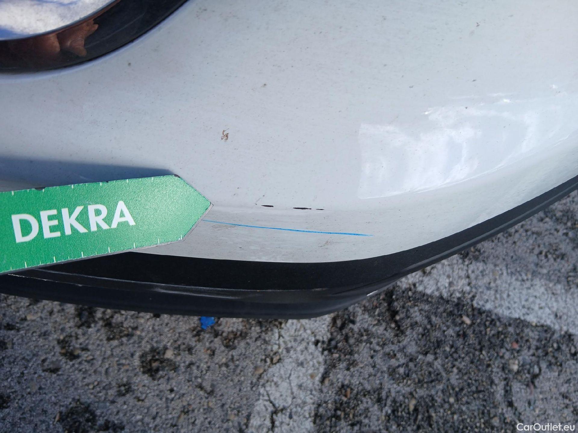  Renault  Trafic RENAULT  / 2021 / 4P / furgón Furgón L1H1 Blue dCi 96 Kw (130 CV) (AC2) #4