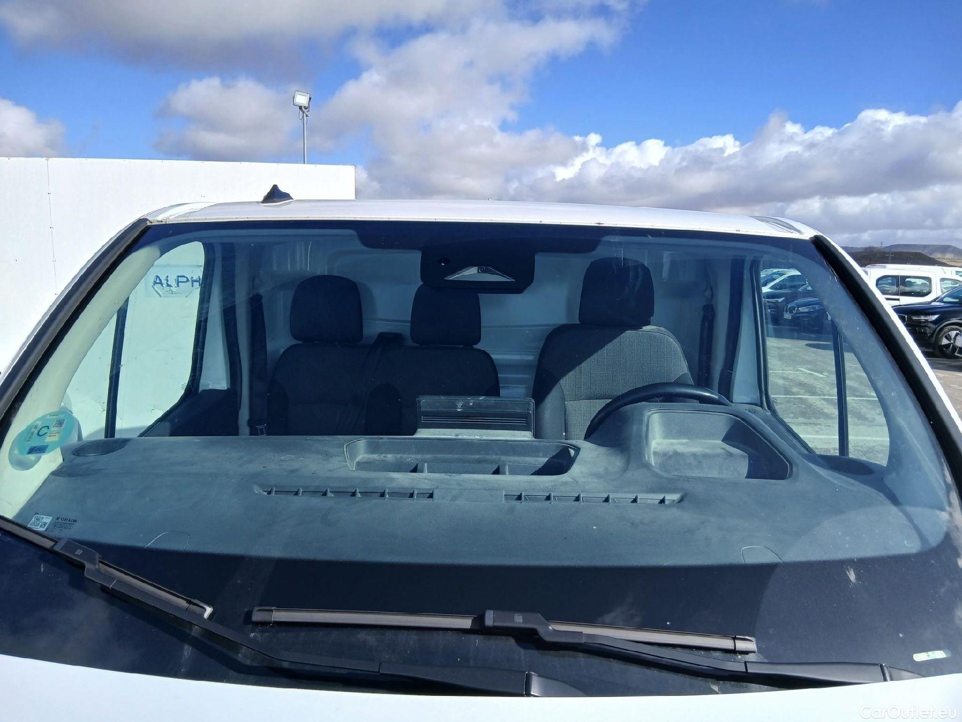  Renault  Trafic RENAULT  / 2021 / 4P / furgón Furgón L1H1 Blue dCi 96 Kw (130 CV) (AC2) #1