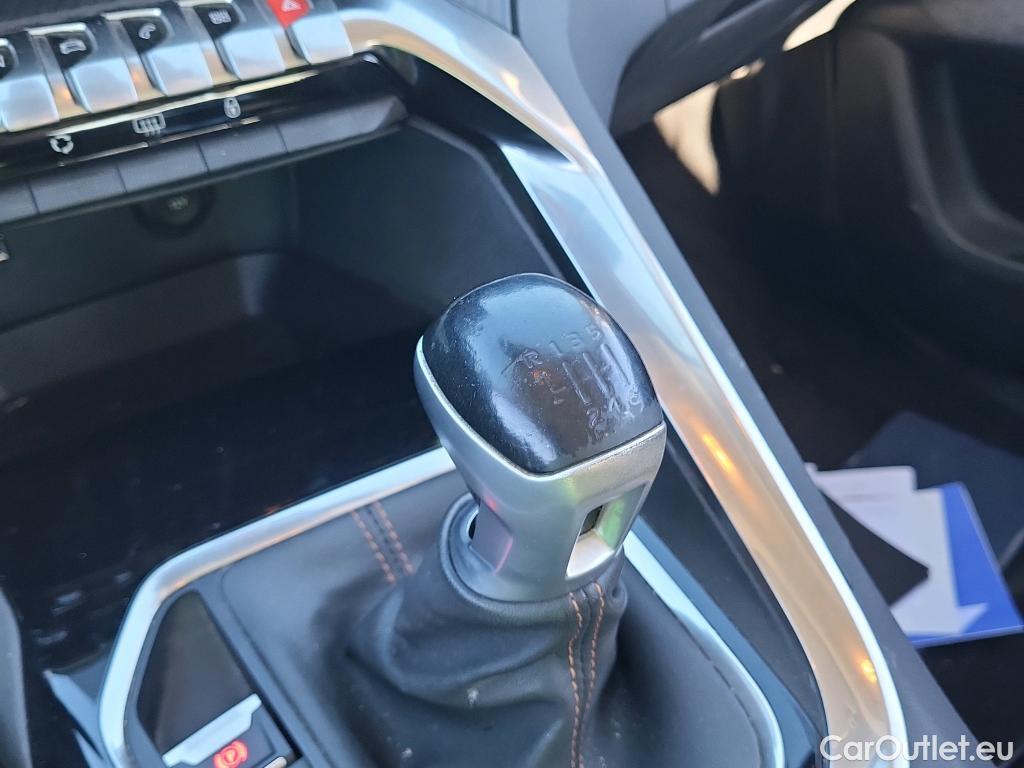  Peugeot  3008 PEUGEOT  / 2016 / 5P / todoterreno 1.5 BlueHDi 96kW (130CV) S&S Active (AC) #11