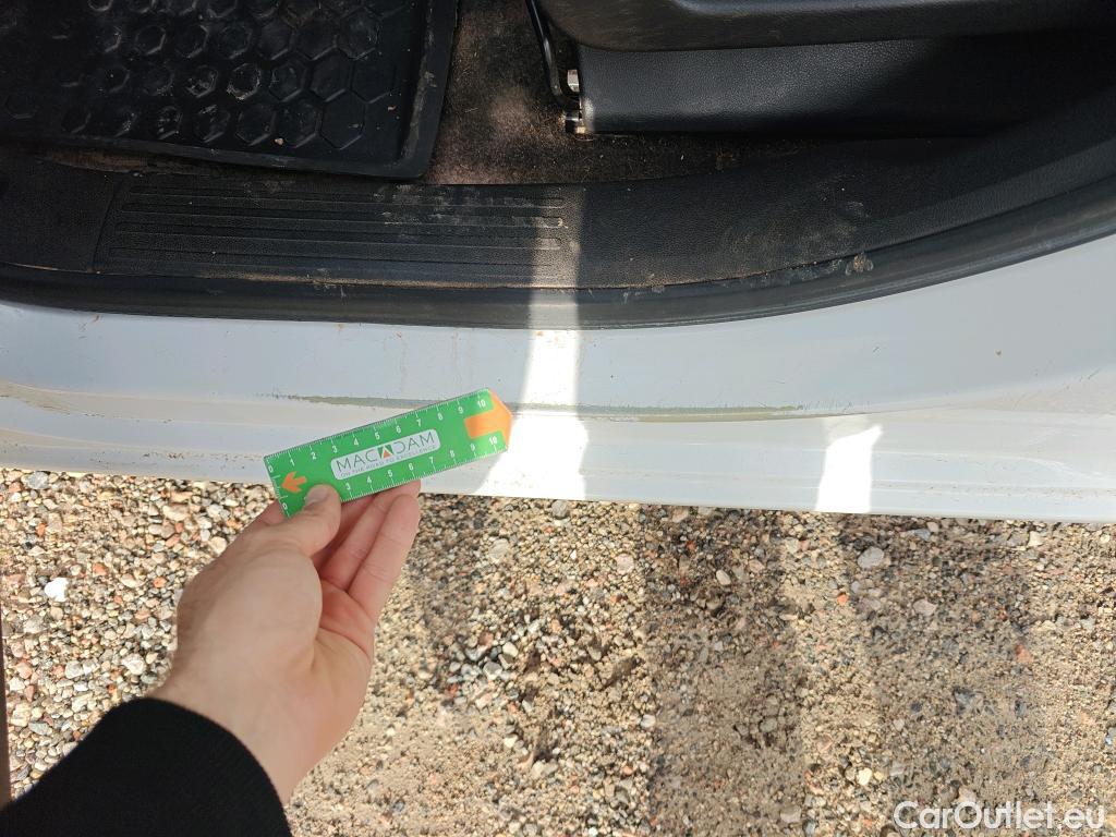  Opel  Combo OPEL  Life / 2018 / 5P / combi 1.5 TD 75kW (100CV) S/S Edition L (IND) #76