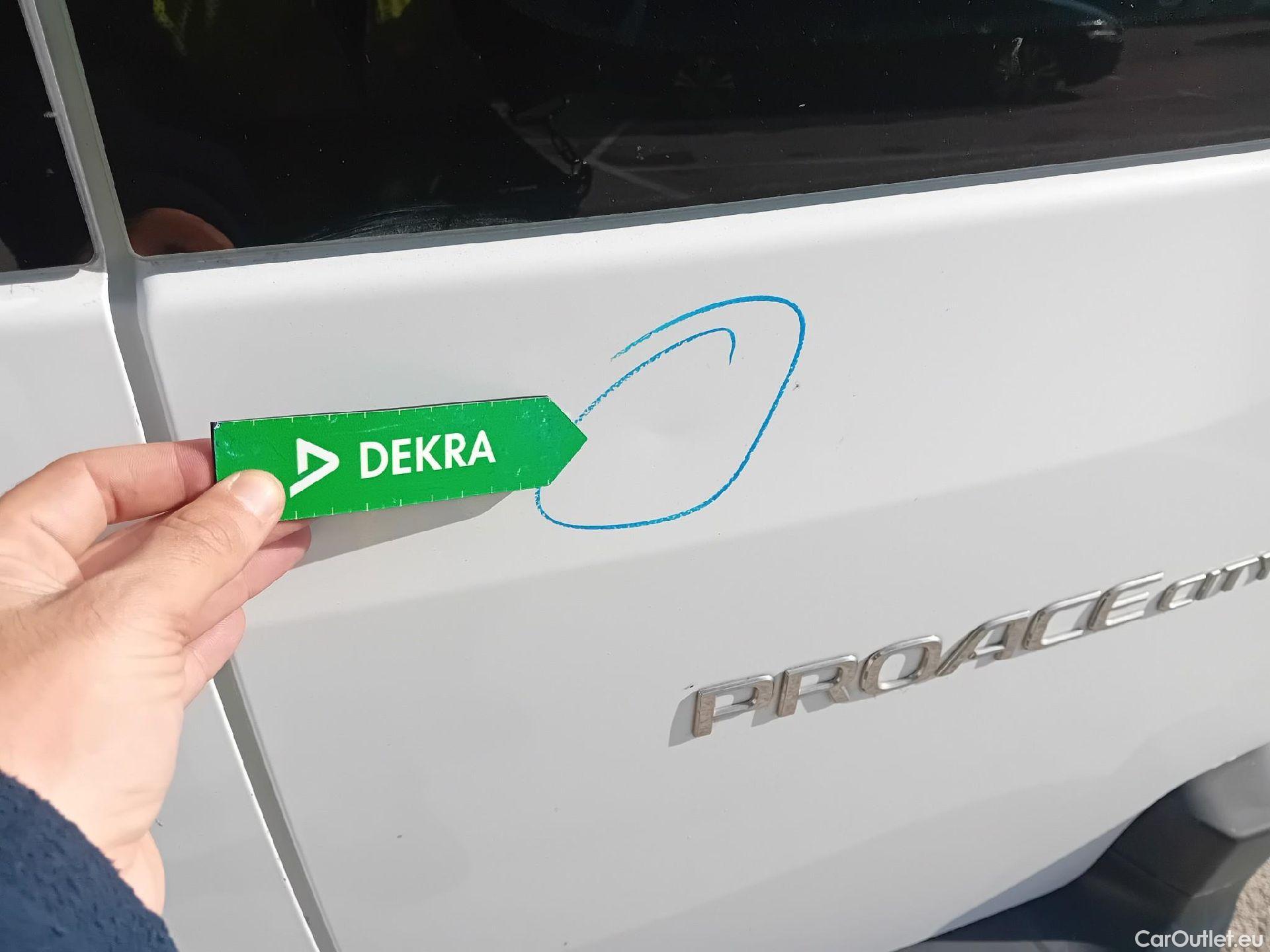  Toyota  Proace TOYOTA  City / 2020 / 4P / combi 1.5D 75kW (100CV) GX L1 (CX) #24