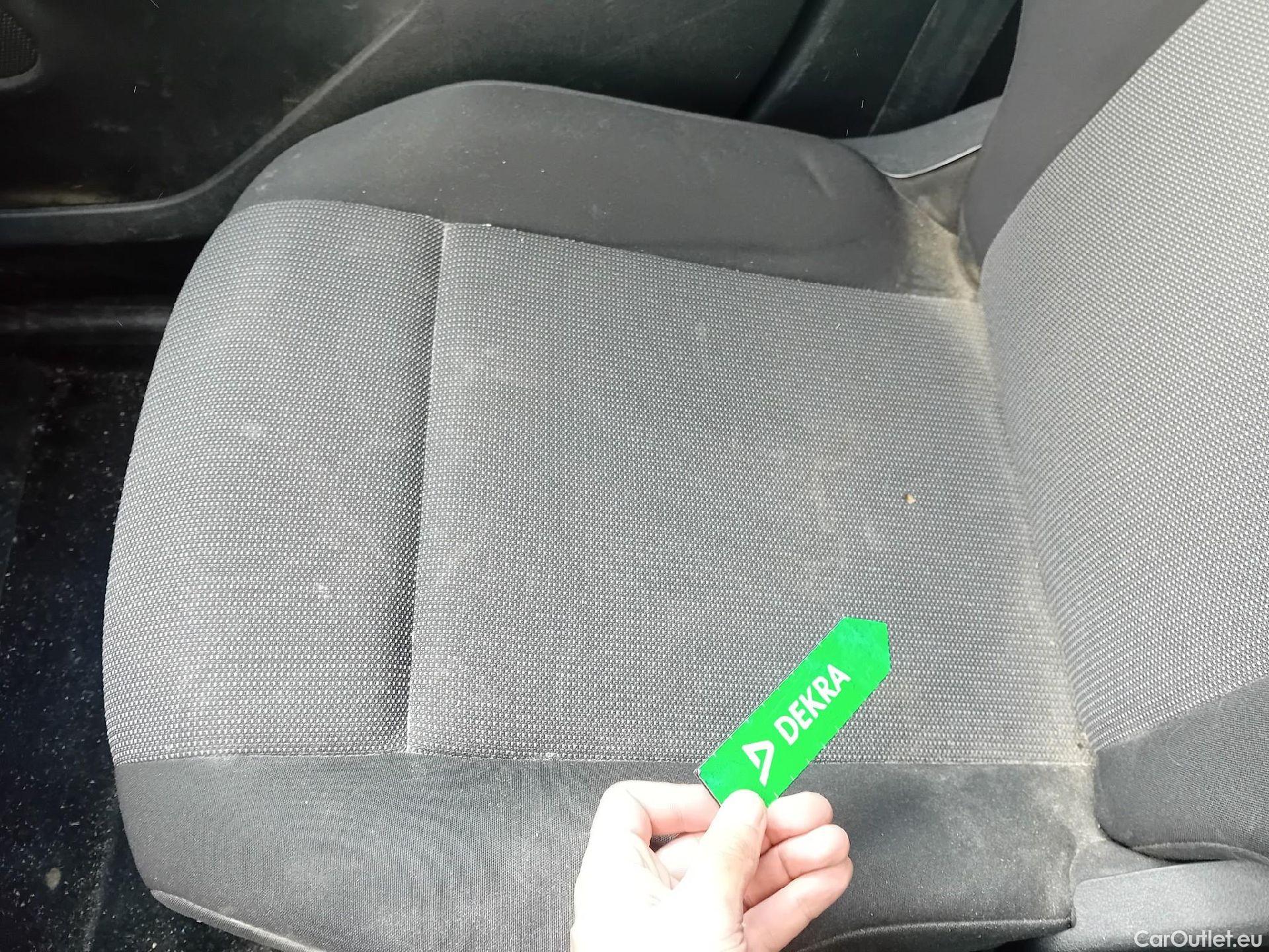  Toyota  Proace TOYOTA  City / 2020 / 4P / combi 1.5D 75kW (100CV) GX L1 (CX) #3