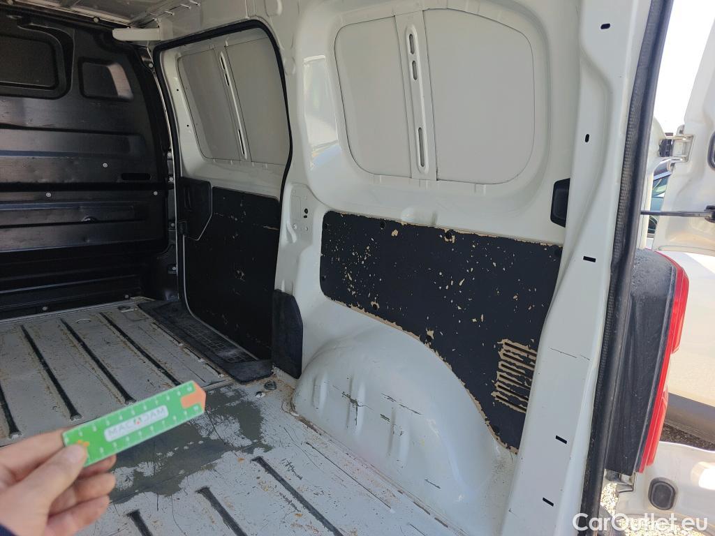  Peugeot  Expert PEUGEOT  / 2016 / 4P / furgón Furgón Pro 2.0 BlueHDi 120 S&S Standard (CX) #20